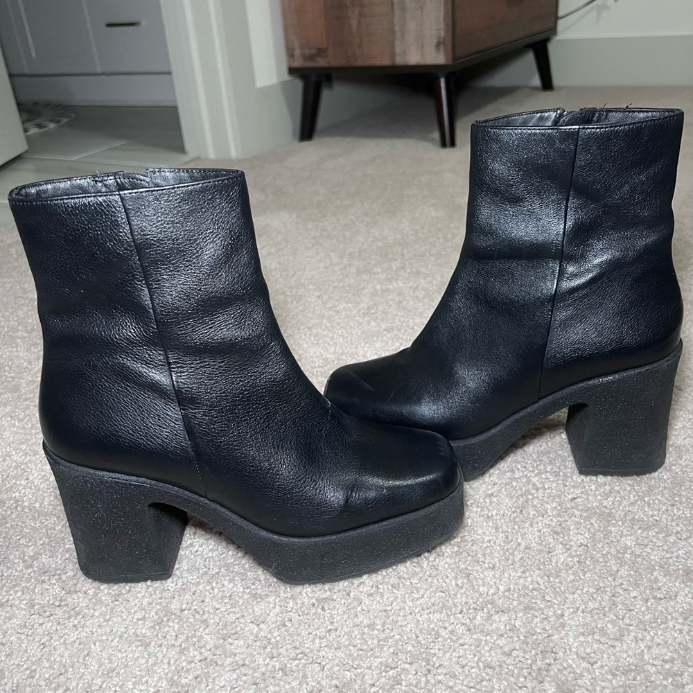Seychelles Black Platform Block-Heel Leather Boots - Picture 8 of 9